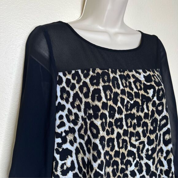 Vince Camuto Leopard Print Black Chiffon Asymmetric Hem Top Women Size Medium - Picture 2 of 11